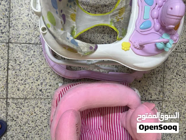 حجلتين ومقعد اطفال