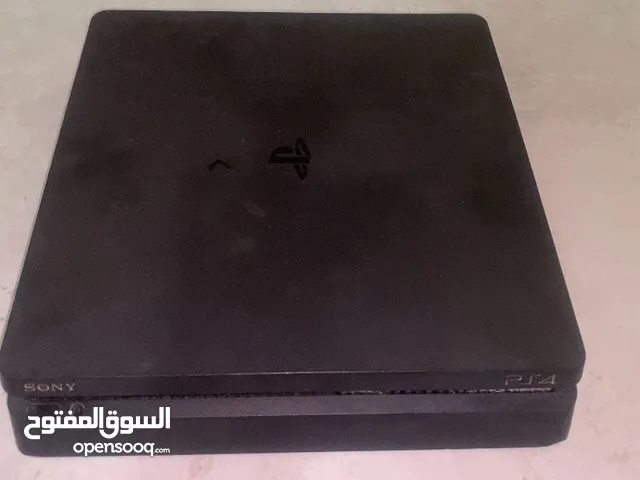 PS4 slimمستعمل ونظيف