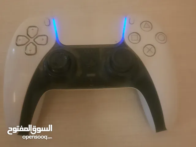 ايد بلايستيشن 5 أصلية بدها قير بس 20 دينار