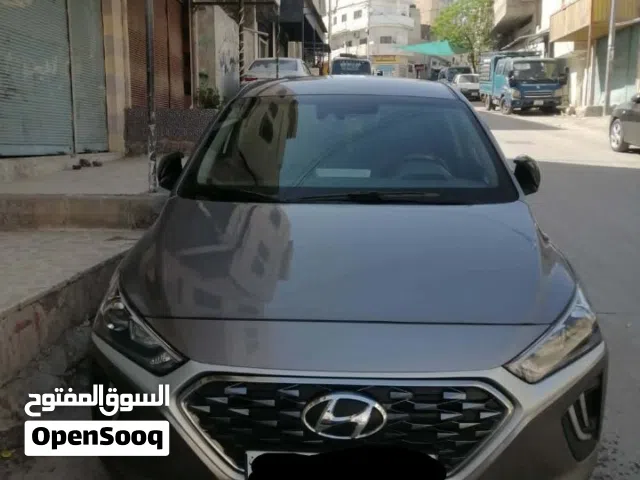 2020 هيونداي ايونيك Standard