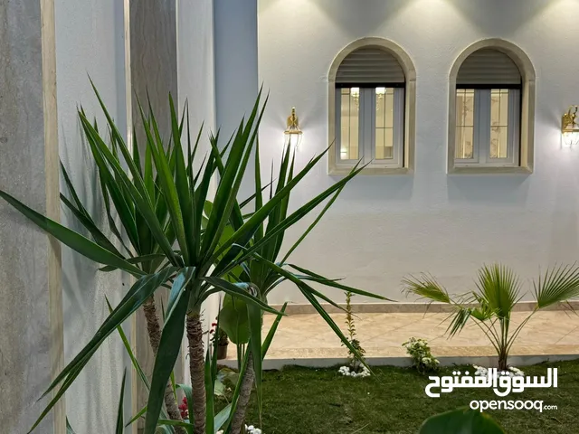 700 m2 More than 6 bedrooms Villa for Sale in Tripoli Al-Sabaa