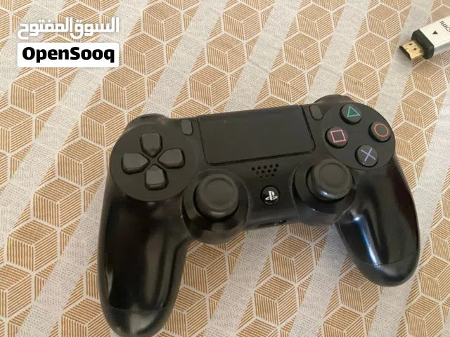للبيع: PS4 Pro نظيف مرة مرة! في ظفار  شوف الوصف
