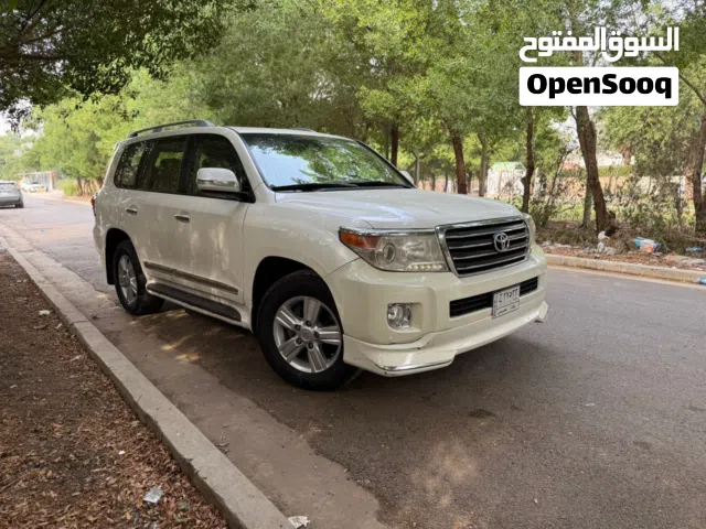 2013 Toyota Land Cruiser GXR