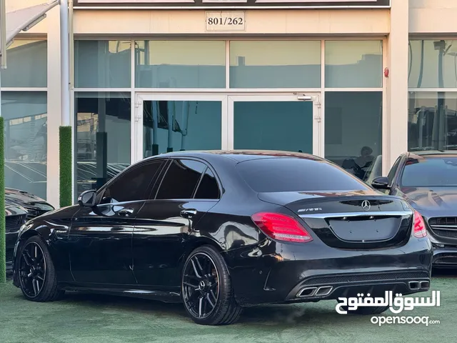 MERCEDES BENZ AMG C63s GCC 2015 EDITION 1 perfect condition zero accidents  Full option  full carbon