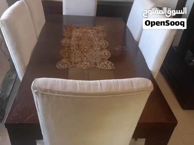 سفرة طعام مستعملة