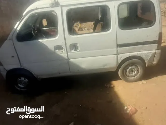 مطلوب مكينه باص كاري 2005/ 4بصتوم نضيف كرت الذي يوجد معه يتواص.