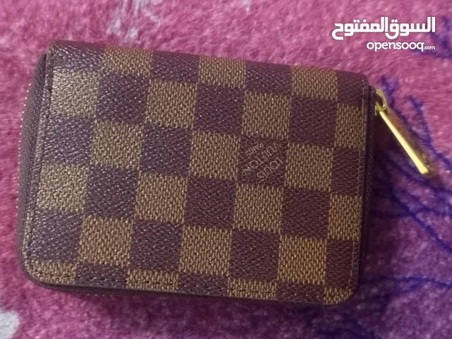 محفظة لويس فيتون نسائيه جديده صنع في فرنسا