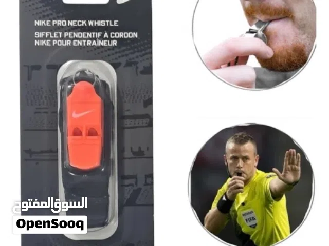صافرة رياضية Nike