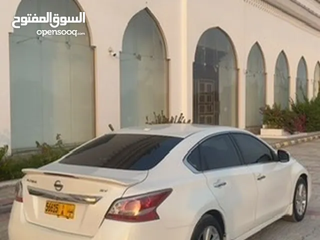 Used Nissan Altima in Al Batinah