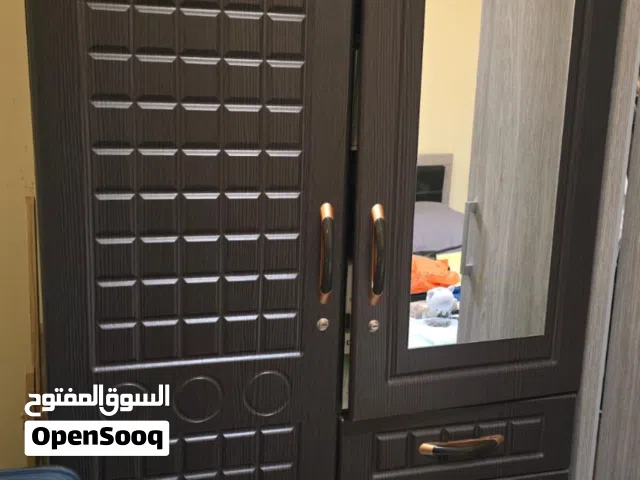 خزانة ملابس