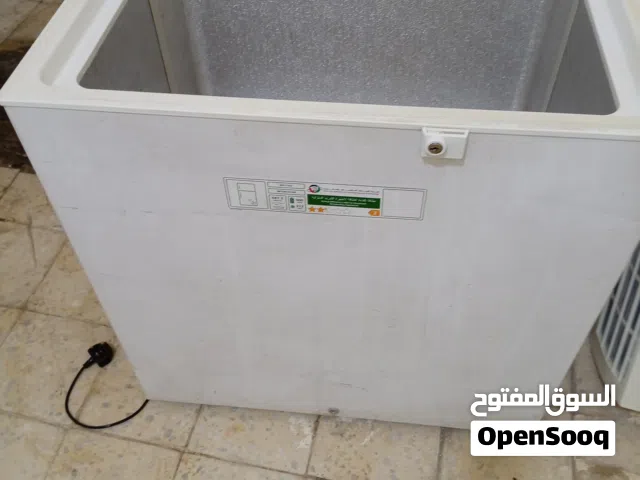 للبيع. ونشتري. للبيع. فريزر وشراء المكيفات