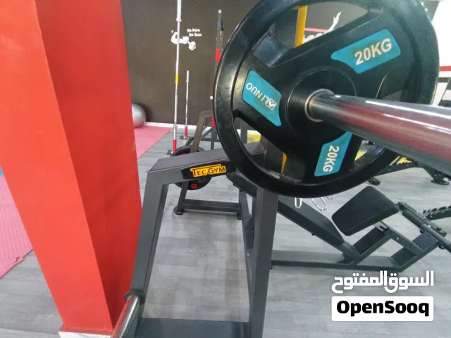 صالة حديد اسباني و جودة ممتازة