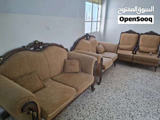 كنب للبيع بسعر مغري