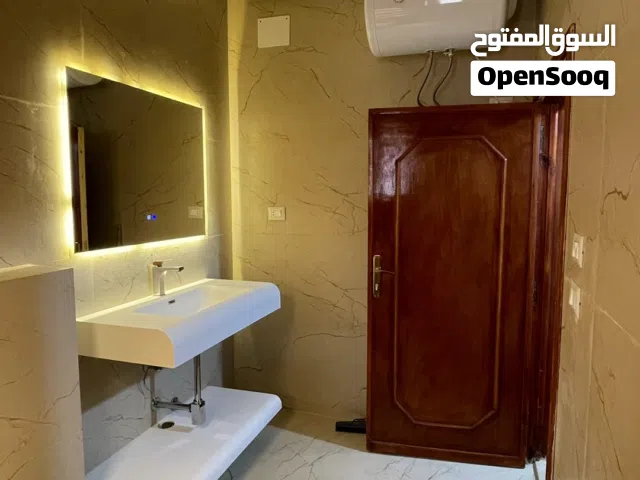 220 m2 3 Bedrooms Apartments for Rent in Tripoli Souq Al-Juma'a