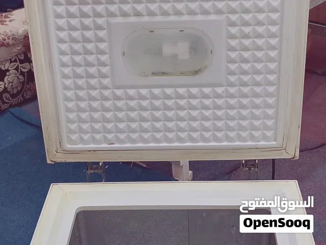ديب فريزر افقي بحالة ممتازة