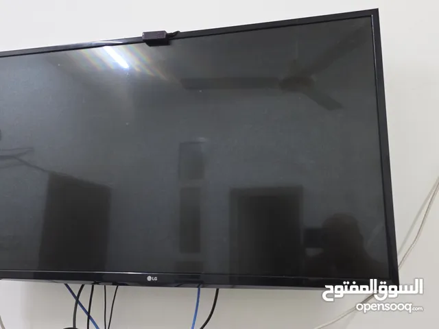 شاشه lg32 بوصه استعمال خفيف مع الرسيفر