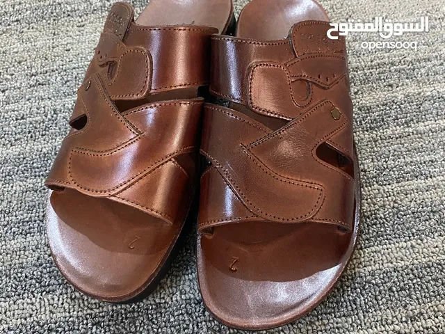 42 Slippers & Flip flops in Zarqa