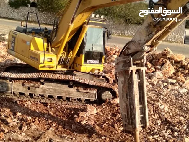 2005 Tracked Excavator Construction Equipments in Ajloun