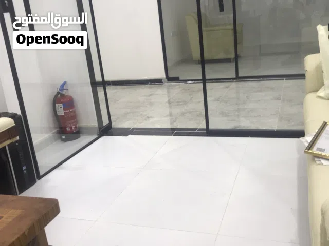 مطعم ومحل خضار وفواكه وعصائر ومرطبات