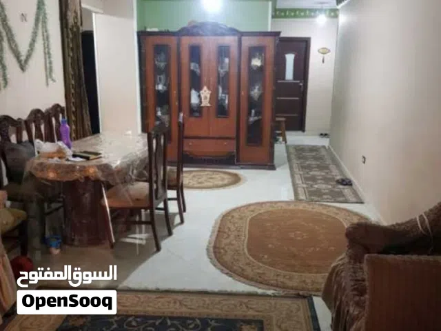 شقه للايجار مفروشه ثلاث غرف اول بلكونه دقيقتين من فيصل محطه المساحه وثاني عماره من شارع الحمد الرئي
