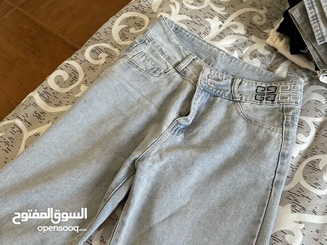 اي بنطلون ب 3 د