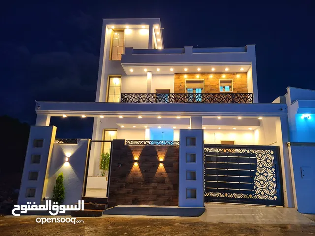320 m2 More than 6 bedrooms Villa for Sale in Tripoli Ain Zara