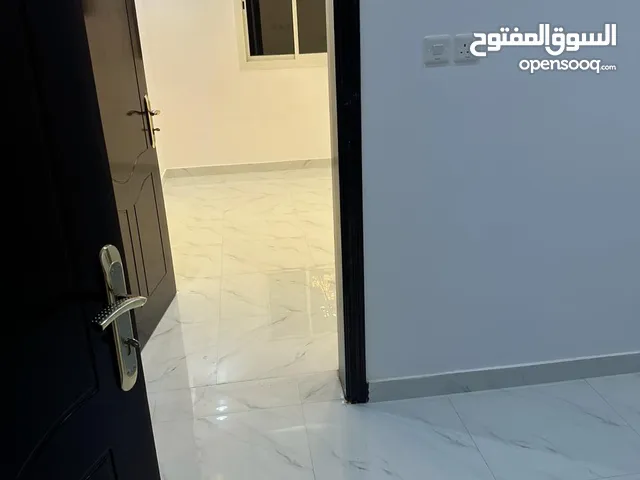 215 m2 5 Bedrooms Apartments for Rent in Al Madinah As Sad