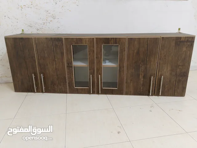 خزانة مطبخ خشب 3 ابواب جداريه نوع mdf مستعمله بحاله ممتازه