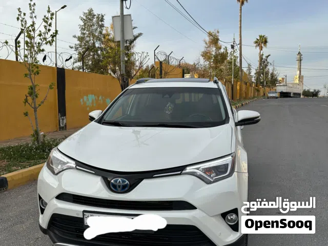 2017 تويوتا راف فور Limited