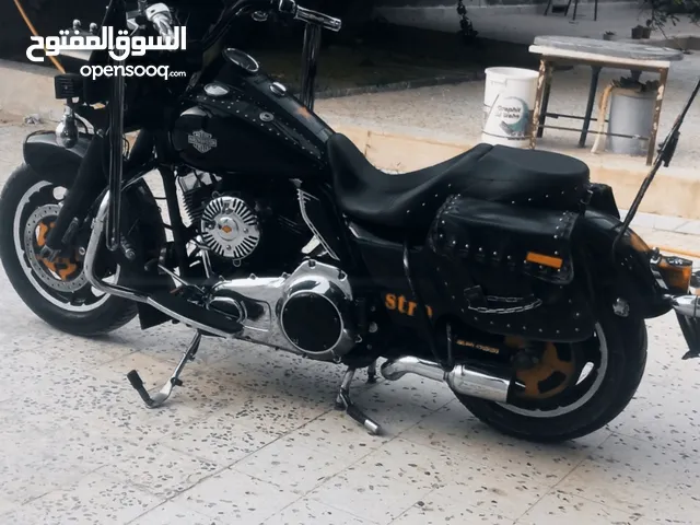 Harley Davidson Road King 2012 in Tripoli