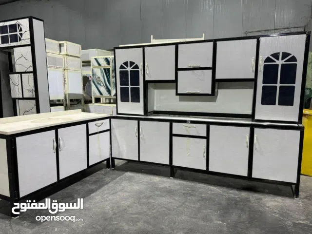 كاونتر مع ملحق تعليك مترين ونص مع سنك متر ونص المغسله مرمر الالمنيوم