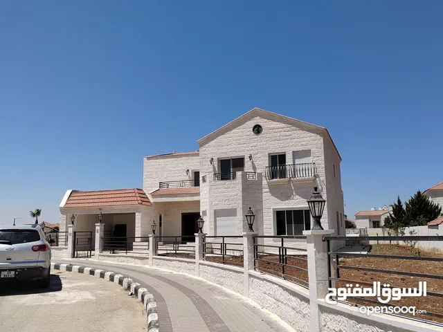 فيلا فارغة راقية مميزة للإيجار السنوي مع حدائق بموقع مميز بمشروع الأندلسية - الرقم المرجعي 12206