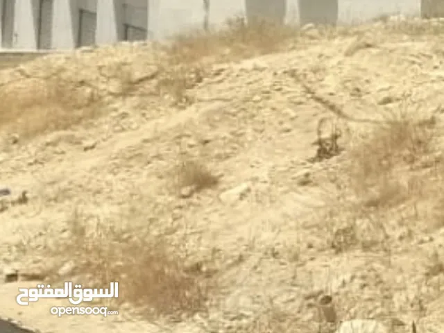 مجمع تجاري ودخل ممتاز للبيع