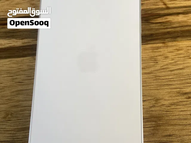 Apple iPhone 16e 128 GB in Amman