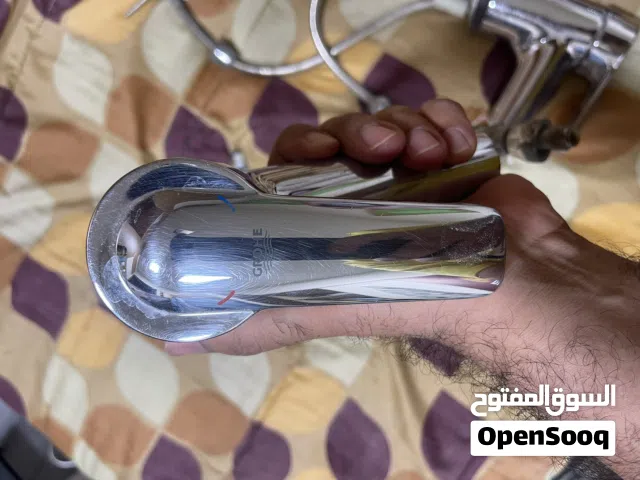 خلاط مغسلة العدد 3 بحالة ممتازة النوعية جروهي اصلي