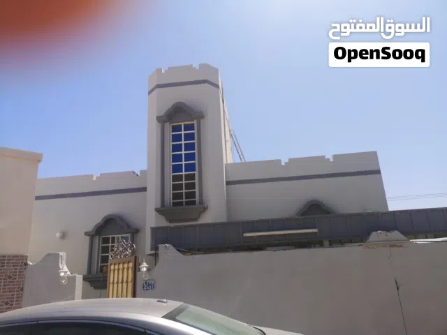 منزل عربي بموقع حيوي خلف مركز القبائل للتخفيضات ومجمع السلام الطبي