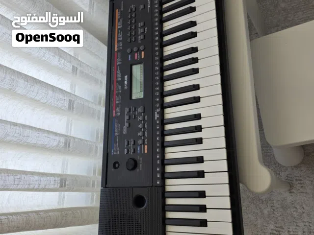 للبيع بيانو Yamaha إلكتروني بحالة ممتازة
