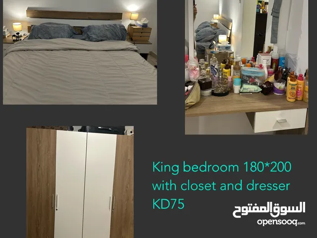Full bedroom set King bed