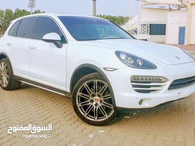 porsche cayenne 2013 v6 Full options