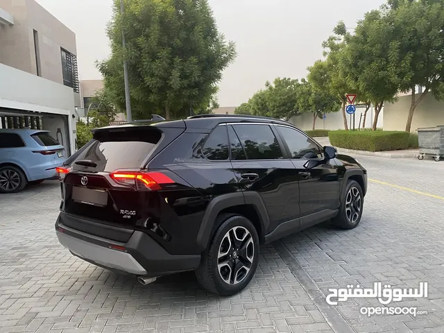 تويوتا راف فور 2021 خليجي ادفنشر فل اوبشن الفطيم1/1جديدة جداً تشيكات وكالة صبغ وكالة بحالة الوكالة