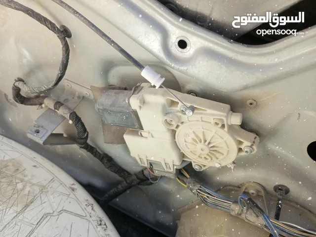 باب فورد فيوجن خلفي شمال مليان كل قطعو وقزازو عليه وعالفحص للبيع