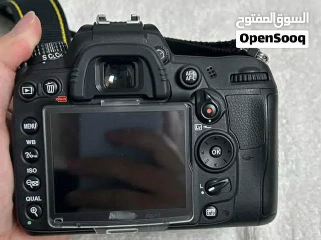 كاميرا تصوير فيديو وفوتو احترافيه مع عدسة شبه جديد بسعر حرق 249 د عمان قويسمه