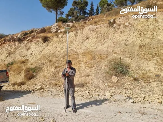 مساح اراضي ومقدر عقاري مرخص ومعتمد اجهزة حديثة