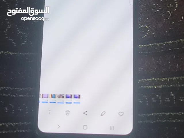 ليس مطبع فيه كسر من الشاشه الخلفيه بسيط s10e  يدعم 60 فريم ثابت