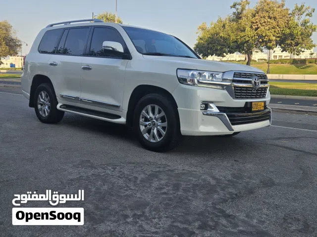 لاندكروزر 6سلندر خليجي موديل 2016