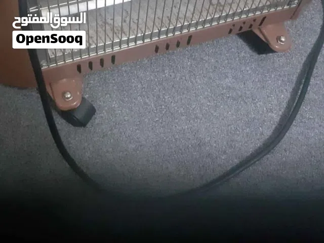 دفايه كهرباء شغاله 100% خمس شعل كل شعلتين تضويهم لحال او بتضوي الخمسه مع بعض او تضوي وحده لحال