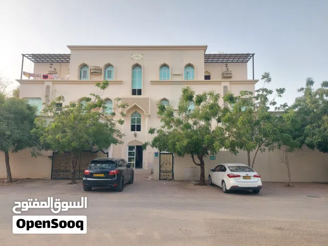 للإيجار شقة مفروشة في مكان مميز وراقي شامل الكهرباء والماء