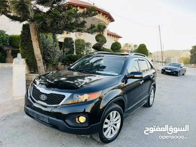 كيا سورنتو 4×4 بوضع الشركه