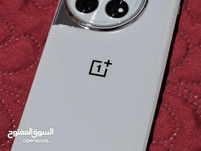 OnePlus 12 بحاله ممتازه قابل للتفاوض