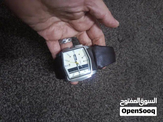 ساعات رجالي بحاجة لتغير القشاط
